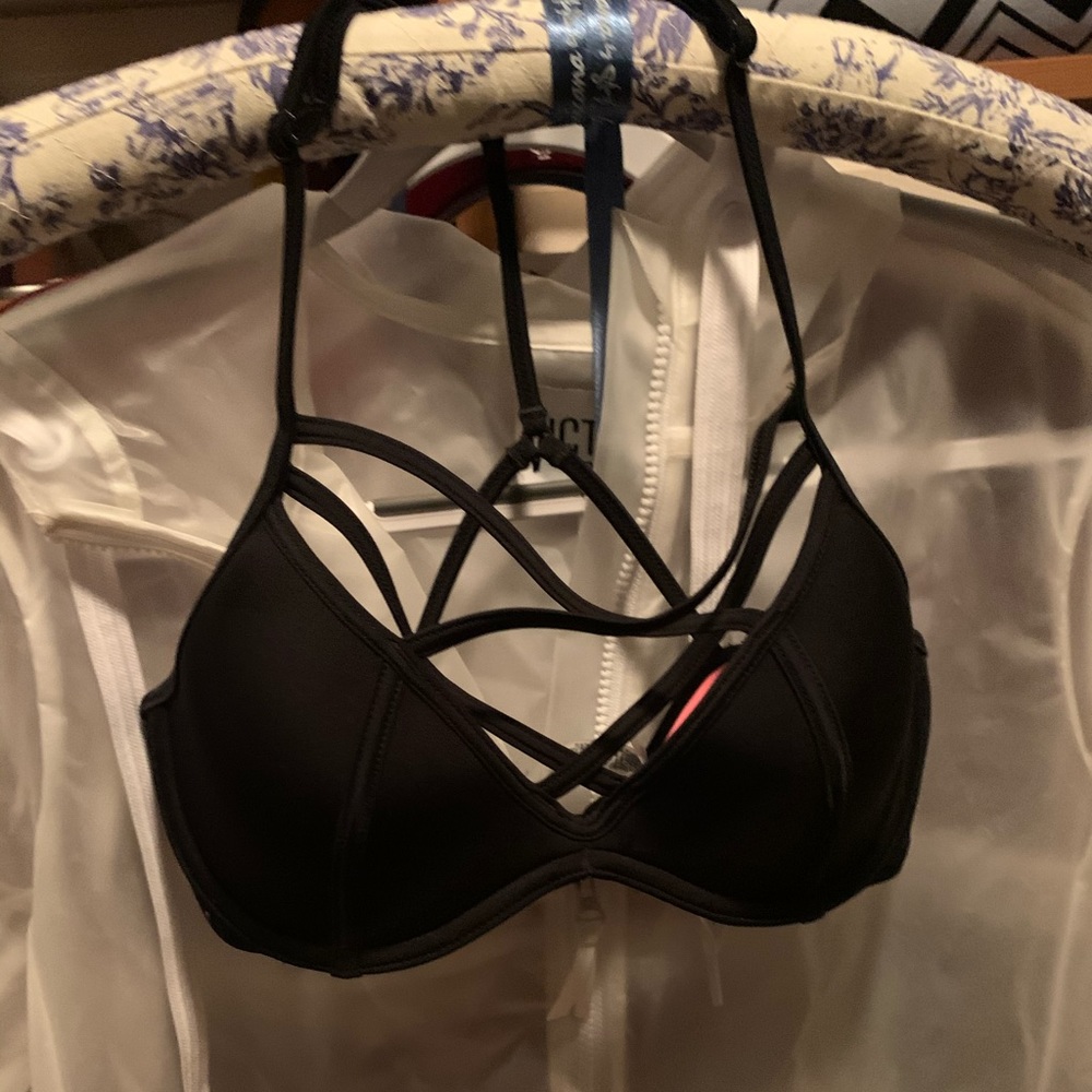 VS PINK bikini top